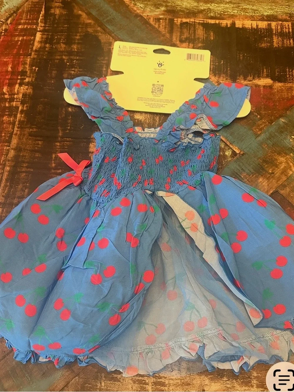 Dog Dreas Oodles Blue Tart Cherries Spring Ruffled Large NWT